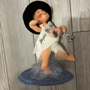 Annalee Baby New Year with Top Hat